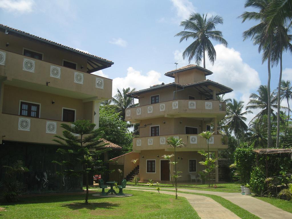 Zapo Rest Hotel Balapitiya Exterior foto